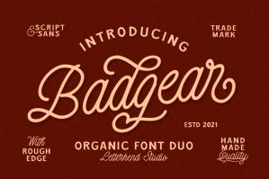 Badgear - Organic Font Duo
