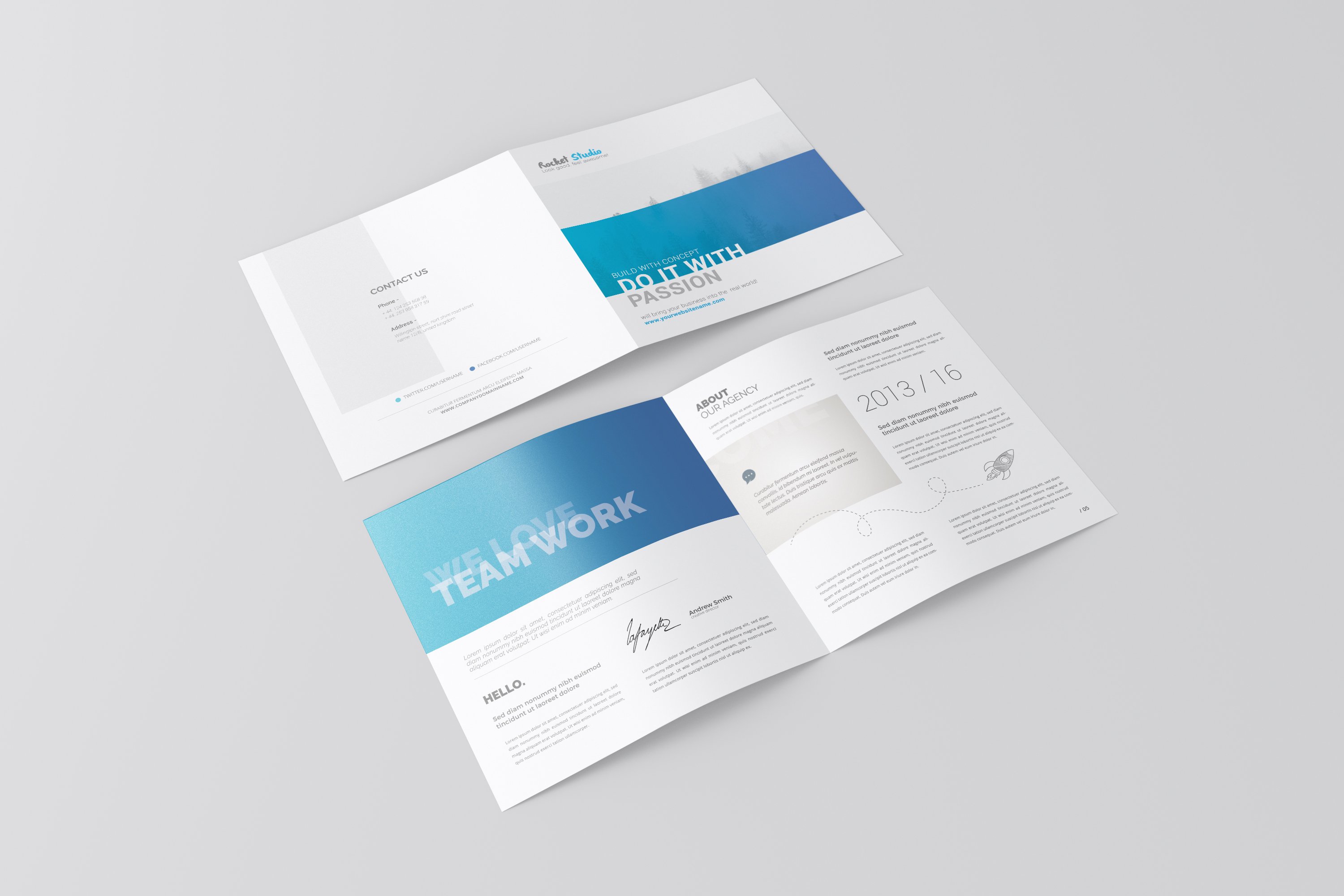 Square Bi-fold Brochure Mockup - Design Cuts