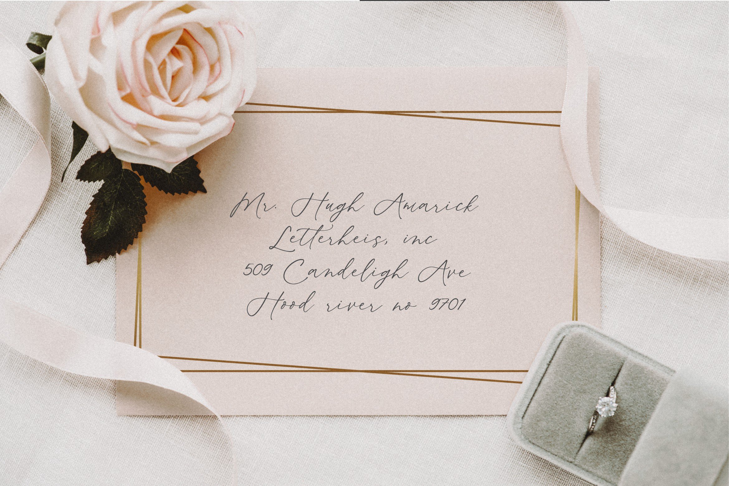 Amourette - Sweet Handwritten Font - Design Cuts